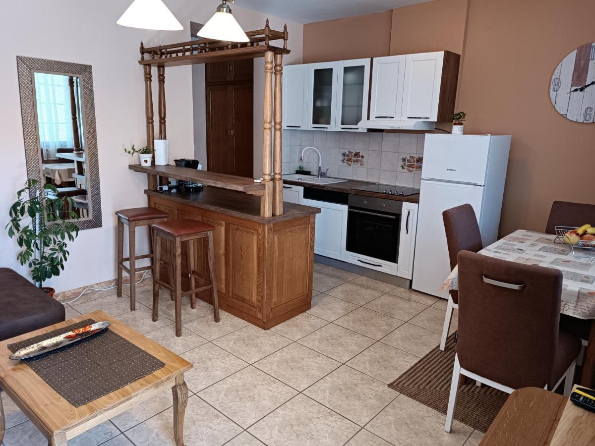 Apartments Ivicek Poreč Eksteriør billede