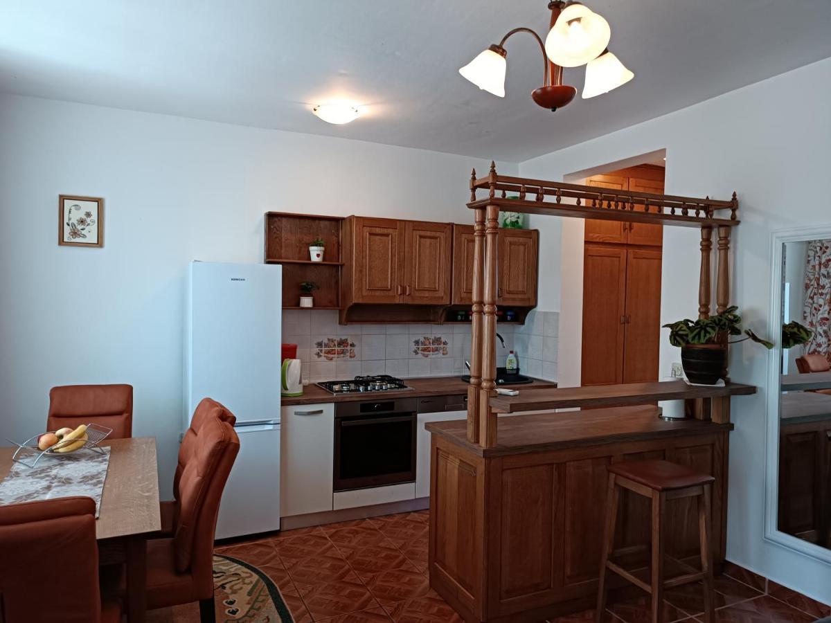 Apartments Ivicek Poreč Eksteriør billede