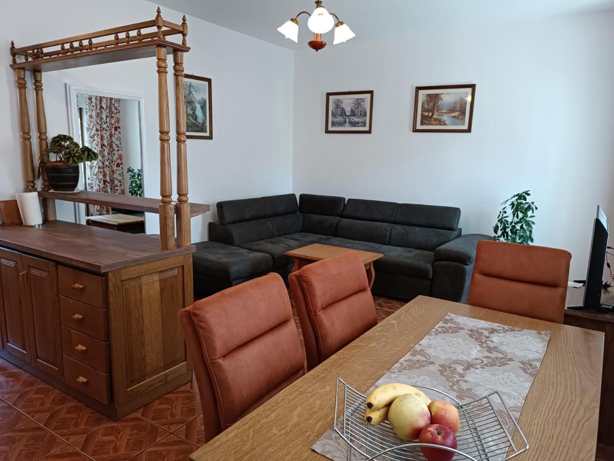 Apartments Ivicek Poreč Eksteriør billede